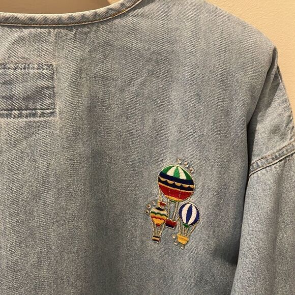 Fits 2-A”T” Boca Raton denim blouse with hot air balloon’s size medium - Picture 4 of 11